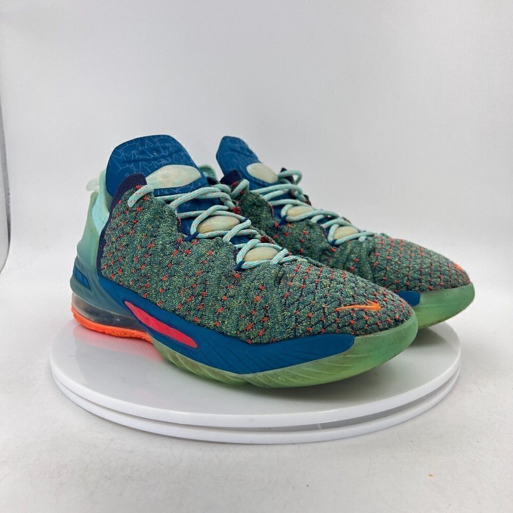 Nike Lebron XVIII 18 Youth Size 7Y CW2760 300 Green Abyss Red Basketball Shoes - Picture 3 of 14